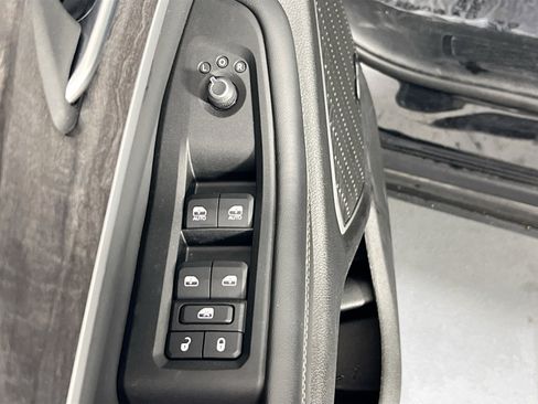 Used 2022 Jeep Grand Cherokee Limited image 18