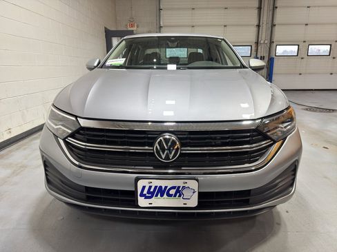 Used 2024 Volkswagen Jetta S image 8