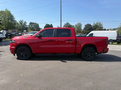 Used 2025 RAM 1500 Big Horn AWD/4WD image 6