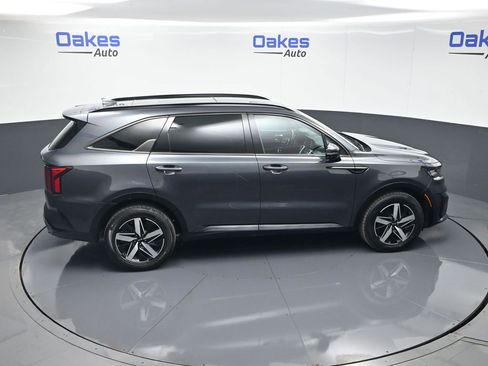 Used 2021 Kia Sorento EX w/ Panoramic Sunroof Package FWD image 57