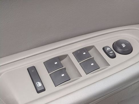 Used 2017 Chevrolet Traverse LT image 12