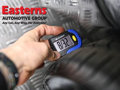 Used 2023 Tesla Model 3 Standard Range image 21