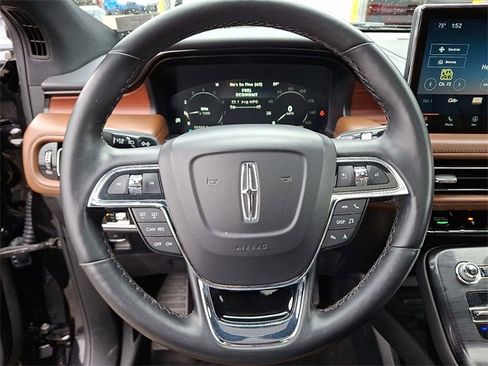 Used 2021 Lincoln Nautilus Reserve image 20