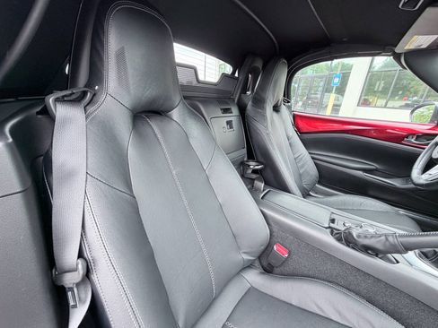 Used 2021 MAZDA MX-5 Miata Grand Touring RWD image 21