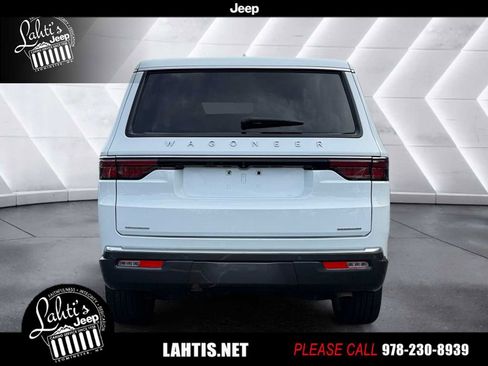 Used 2022 Jeep Wagoneer Series III w/ Premium Group I image 5