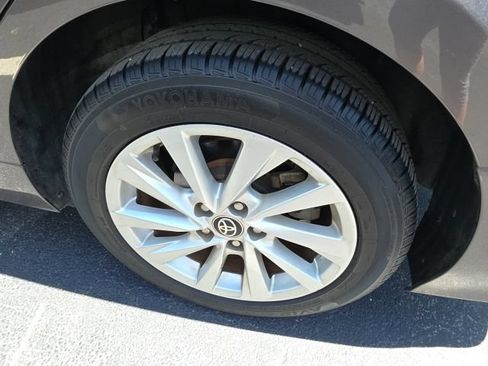Used 2021 Toyota Camry LE FWD image 7