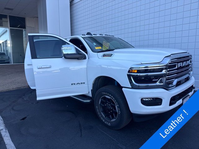 Used 2026 RAM 2500 Laramie AWD/4WD image 3
