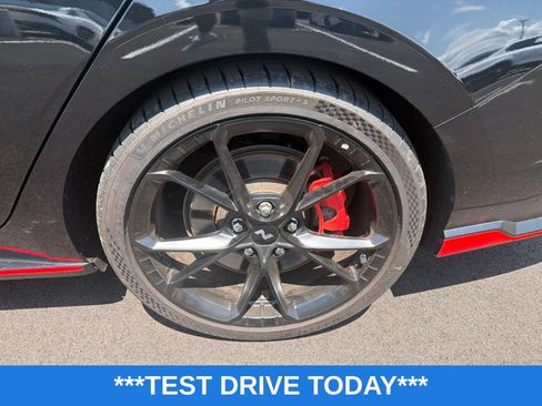Used 2025 Hyundai Elantra N FWD image 12