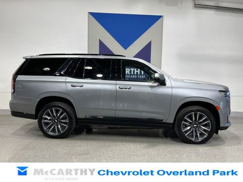 Used 2023 Cadillac Escalade Sport Platinum AWD/4WD image 4