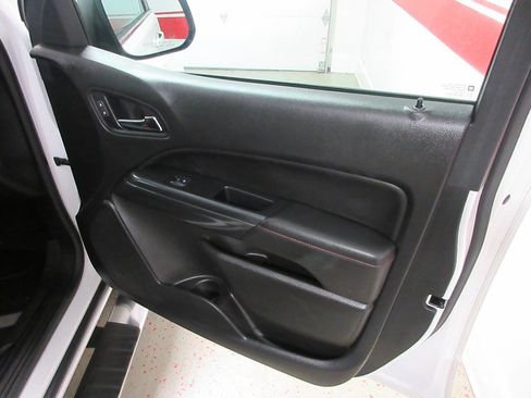 Used 2018 GMC Canyon All Terrain w/ Trailering Package AWD/4WD image 39