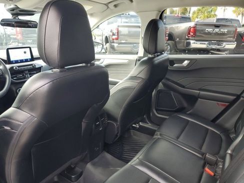 Used 2022 Ford Escape SEL image 19