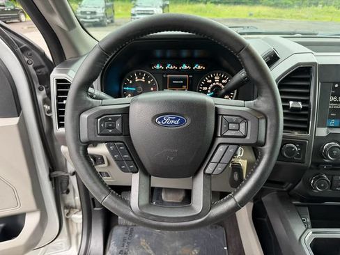 Used 2018 Ford F150 XLT w/ Equipment Group 302A Luxury AWD/4WD image 12