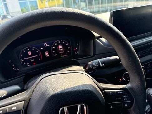 Used 2024 Honda Accord EX image 14