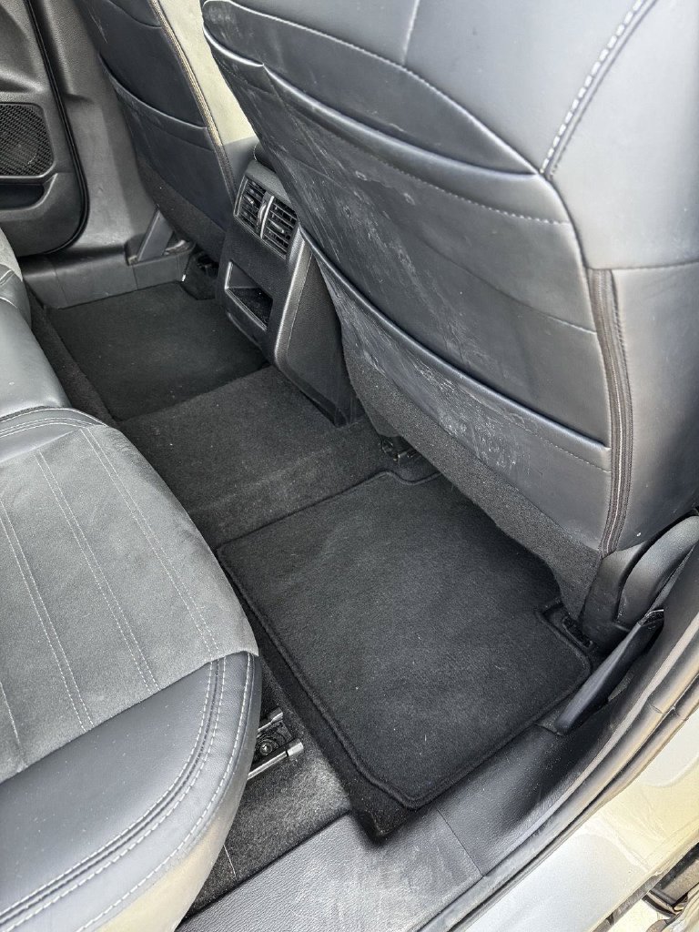 Used 2024 Mitsubishi Outlander SE AWD/4WD image 35