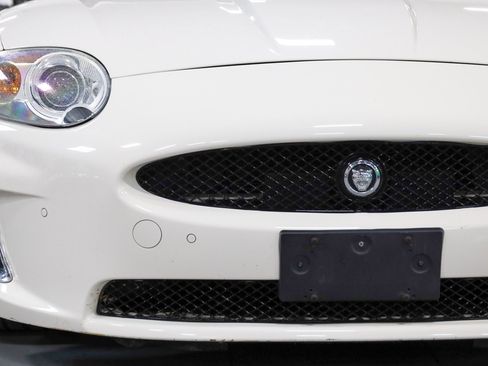 Used 2010 Jaguar XK image 8