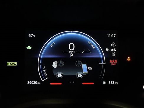 Used 2025 Toyota Camry SE image 14