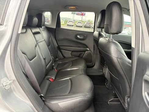 Used 2019 Jeep Compass Limited AWD/4WD image 18