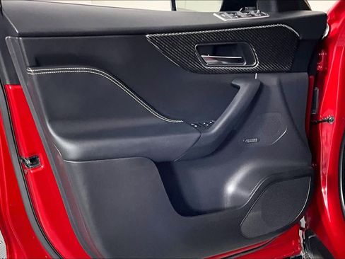 Used 2020 Jaguar F-PACE SVR image 20