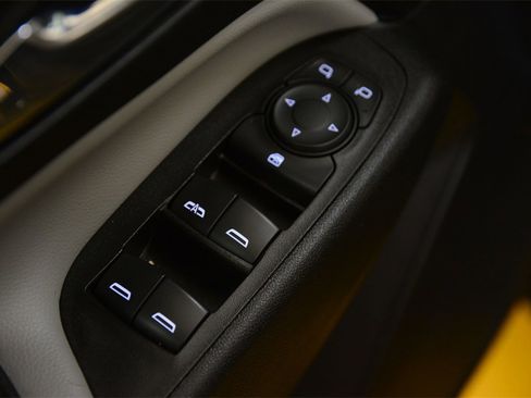 Used 2020 Chevrolet Equinox LT image 12