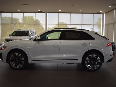 Used 2025 Audi Q8 Premium Plus w/ Premium Plus Package AWD/4WD image 4