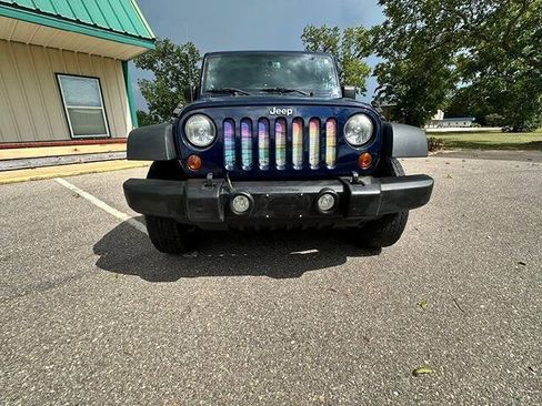 Used 2013 Jeep Wrangler Unlimited Sport AWD/4WD image 9