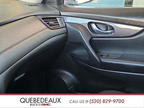 Used 2019 Nissan Rogue SV w/ Sun & Sound Touring Package FWD image 20