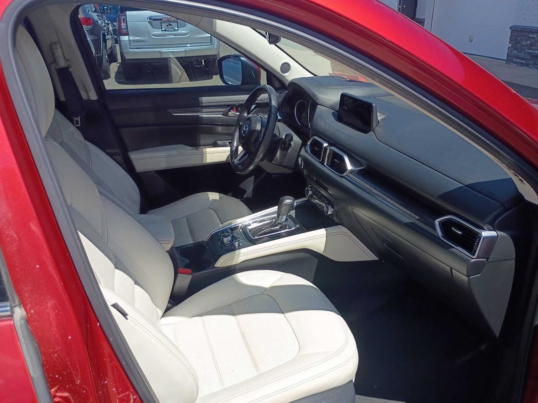 Used 2018 MAZDA CX-5 Grand Touring w/ Premium Package FWD image 12