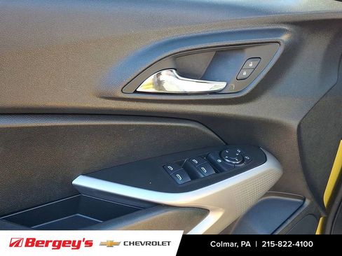 Certified 2024 Chevrolet Trax RS w/ Driver Confidence Package image 22