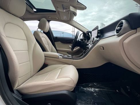 Used 2019 Mercedes-Benz C 300 Sedan image 29