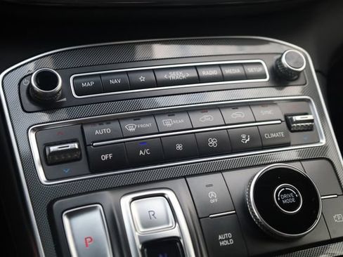 Used 2023 Hyundai Santa Fe SEL w/ Premium Package FWD image 18