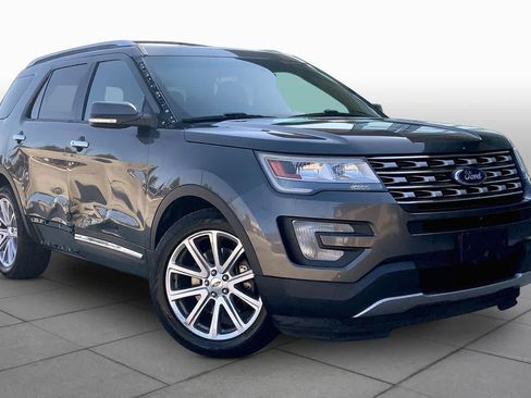 Used 2016 Ford Explorer Limited FWD image 3