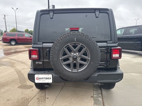 New 2025 Jeep Wrangler Unlimited Sport image 4