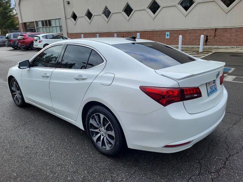 Used 2017 Acura TLX image 5