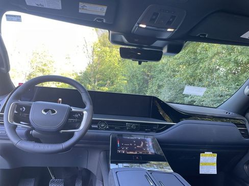 New 2026 INFINITI QX80 4WD w/ Sport Exterior Package image 17