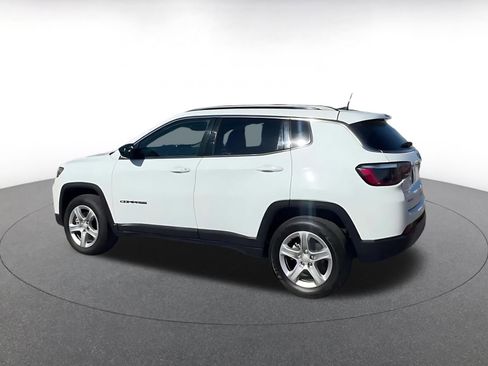 Used 2023 Jeep Compass Latitude image 10