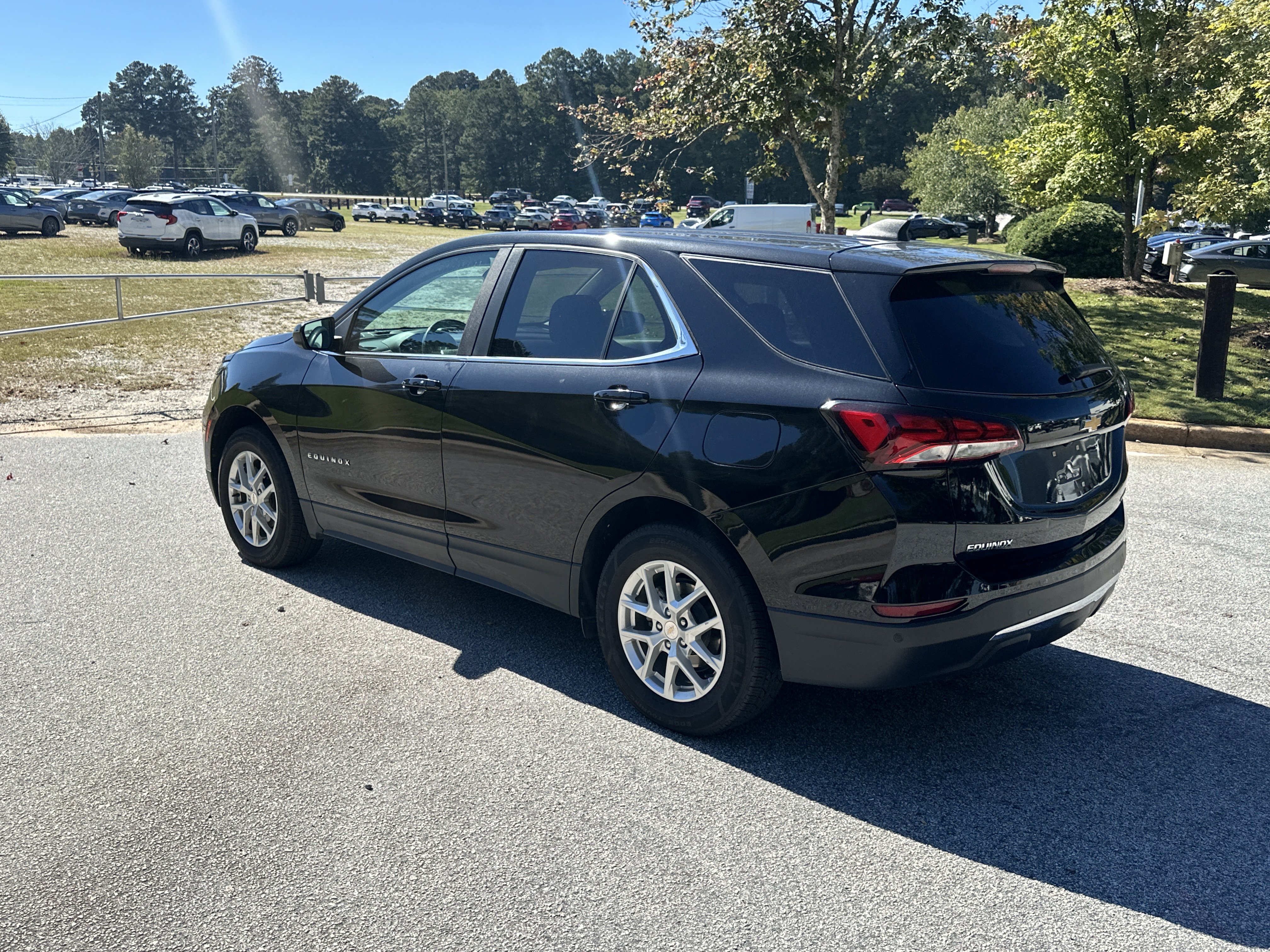 Used 2024 Chevrolet Equinox LT AWD/4WD image 7