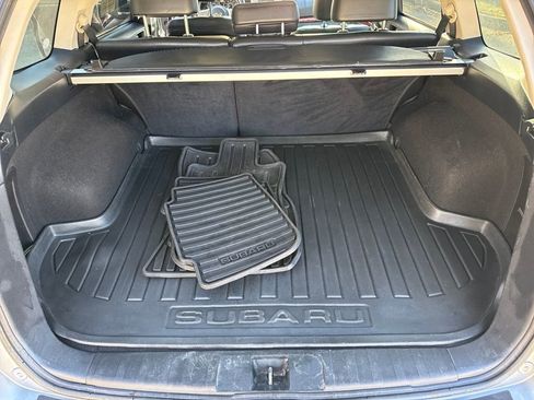 Used 2010 Subaru Outback 2.5i Limited image 27