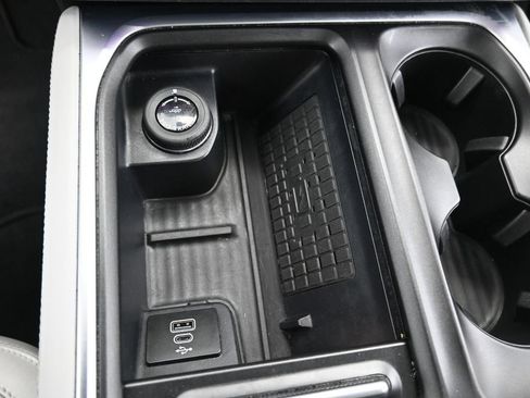 Used 2025 Ford Expedition Max Platinum AWD/4WD image 20