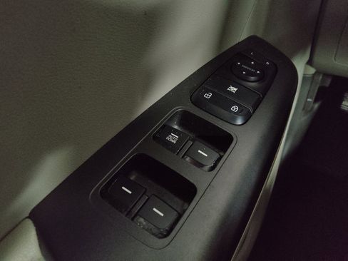 Used 2017 Kia Sportage LX w/ Option Group 012 image 27