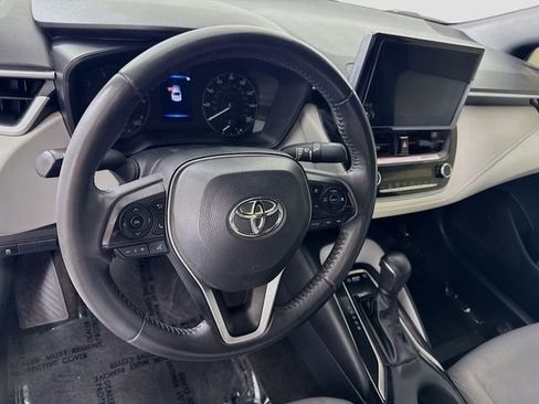 Certified 2024 Toyota Corolla SE w/ SE Package FWD image 9