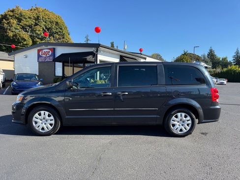 Used 2014 Dodge Grand Caravan American Value Package w/ UConnect Hands-Free Group image 4