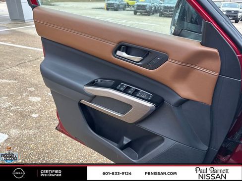 Certified 2023 Nissan Pathfinder Platinum image 21