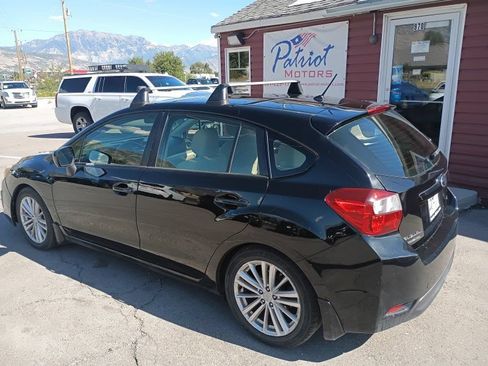 Used 2014 Subaru Impreza 2.0i Premium AWD/4WD image 3