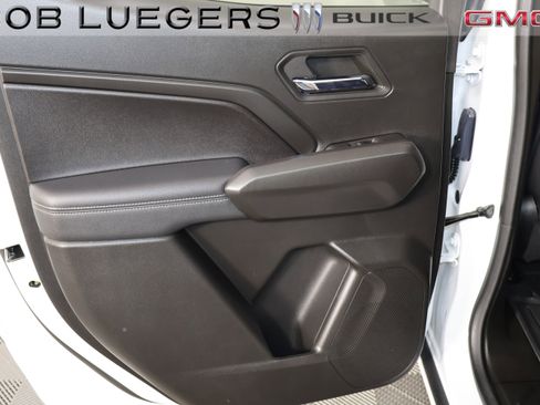 Certified 2024 Chevrolet Colorado LT w/ LT Convenience Package III image 13