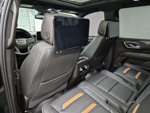 Used 2021 GMC Yukon XL AT4 w/ AT4 Premium Plus Package image 16