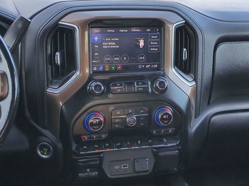 Used 2021 Chevrolet Silverado 1500 High Country w/ Technology Package image 33