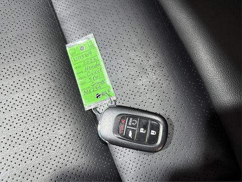 Used 2023 Honda Civic EX-L image 29