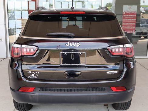 Used 2018 Jeep Compass Latitude AWD/4WD image 7