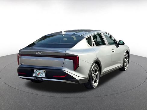 Used 2025 Kia K4 LXS image 14