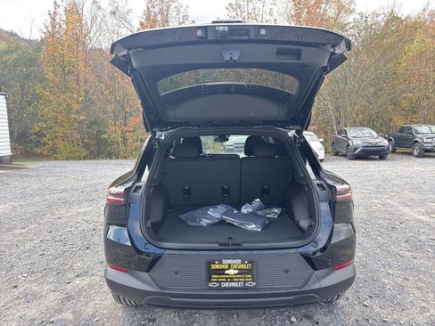 New 2026 Chevrolet Equinox EV LT image 25